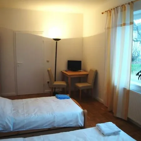 K 357 - Staffboarding - Personal- Und Monteurzimmervermietung Und Vermittlung In *