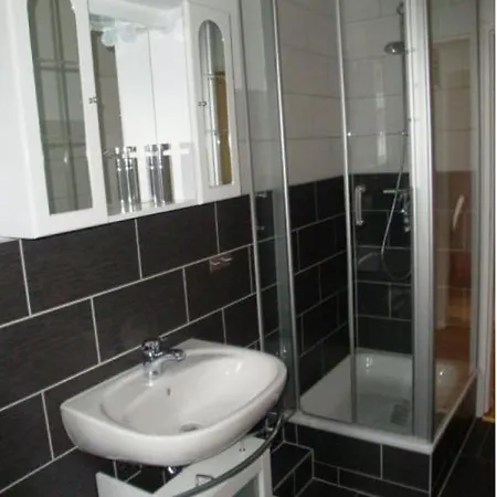 K 357 - Staffboarding - Personal- Und Monteurzimmervermietung Und Vermittlung In